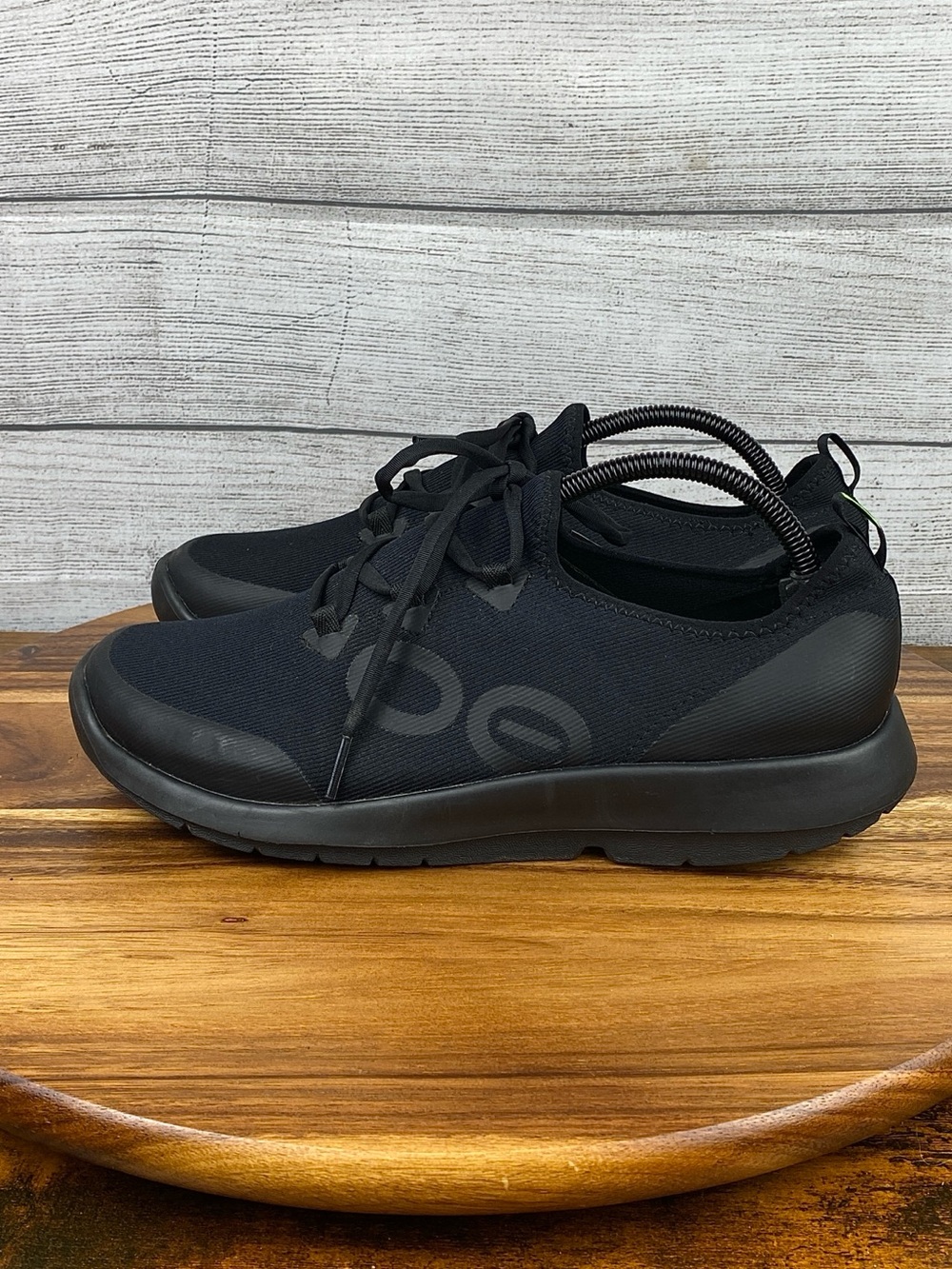 OOFOS OOmg Sport Lace Up Low Triple Black Comfort Recovery Shoes Men’s Size 10